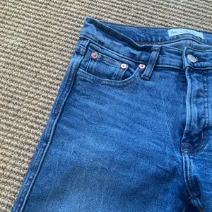 GAP High Rise Slim Vintage Straight Jean